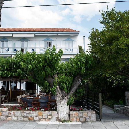 פפקי Mirtia Hotel מראה חיצוני תמונה