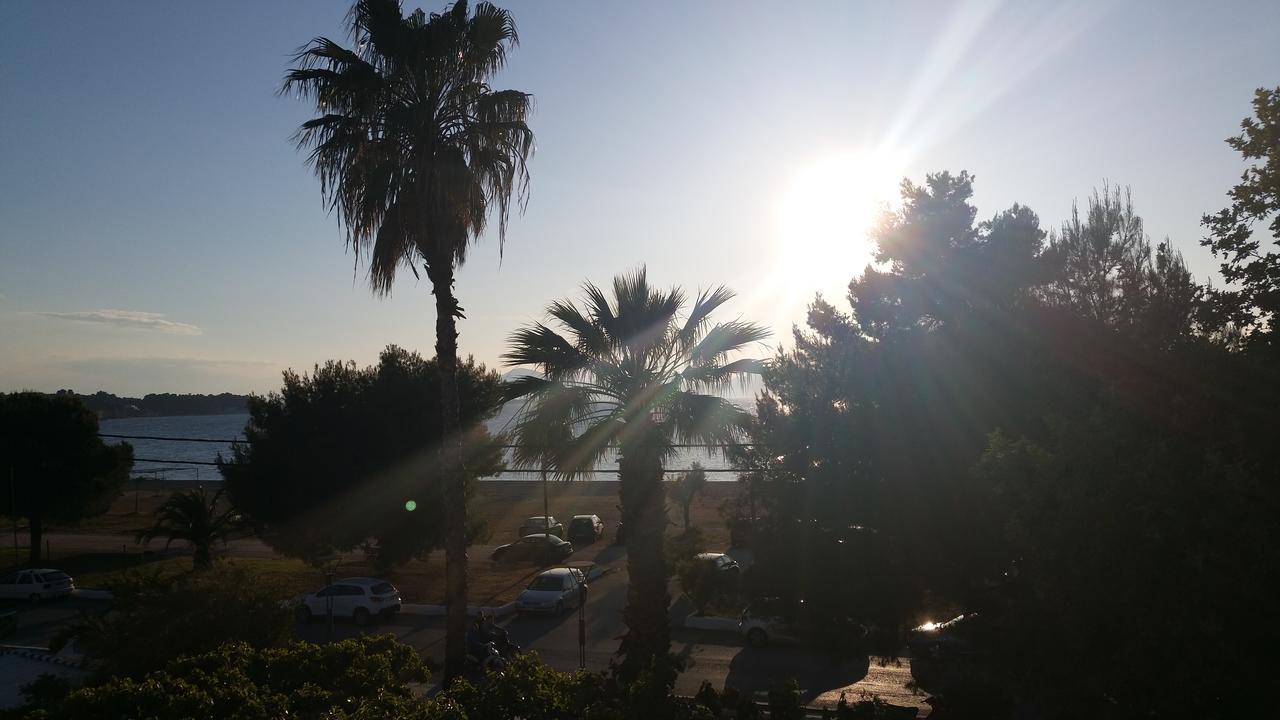פפקי Mirtia Hotel מראה חיצוני תמונה